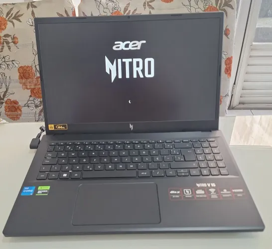 Notebook Nitro V15 intel core i5 13°geração nvme 513GB 8GB de memória ram Windows 11!!