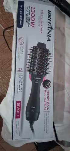 Escova secadora Britânia 1300w