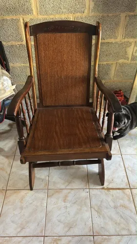 Cadeira balanço antiga 40 anos