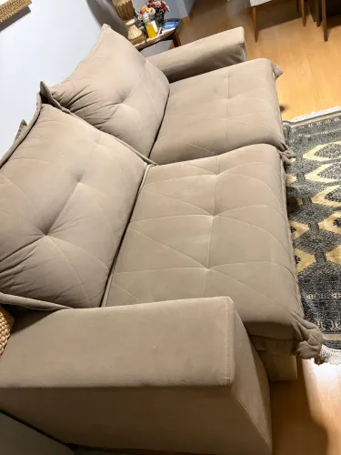 Sofá retrátil, semi novo