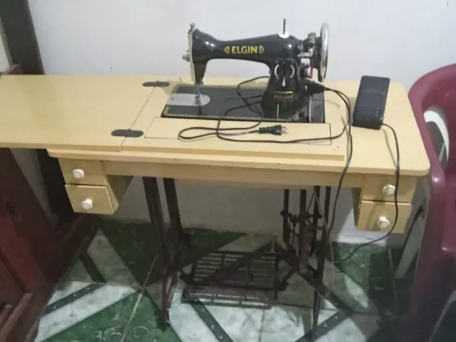 Máquina de custura 