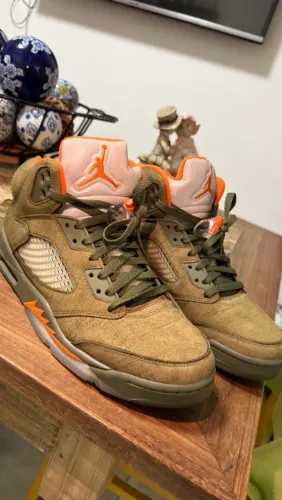 Tênis Air Jordan 5 retrô Olive 42