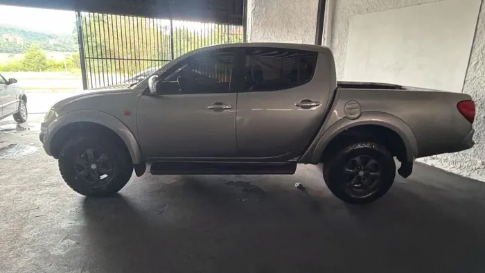 Mitsubishi L200 Triton HPE 3.2 CD TB Int.diesel AUT 2012