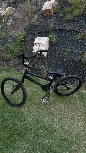 BMX Caloi Preta - Usada | Preço de Desapego