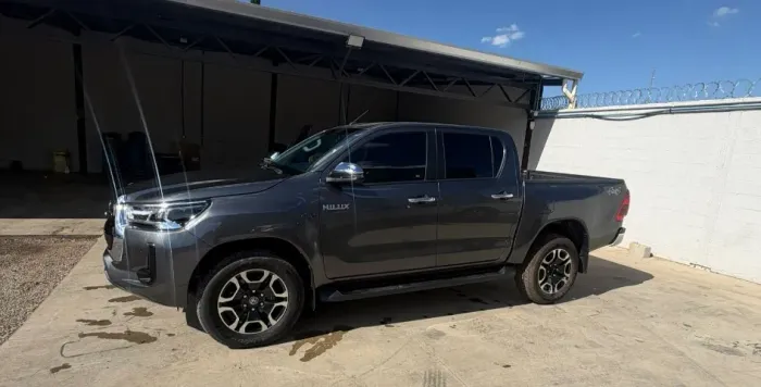 Toyota Hilux CD SRV 4X4 2.8 TDI Diesel Aut. 2025