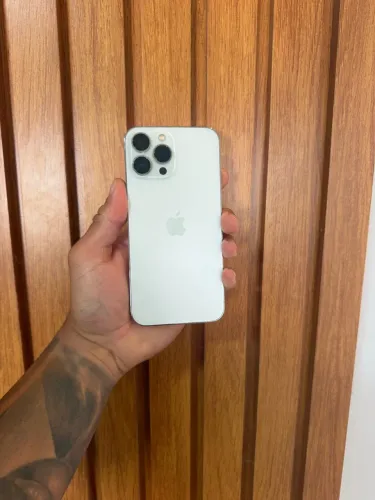 13 pro Max tela e câmera substituída funcionando perfeitamente 