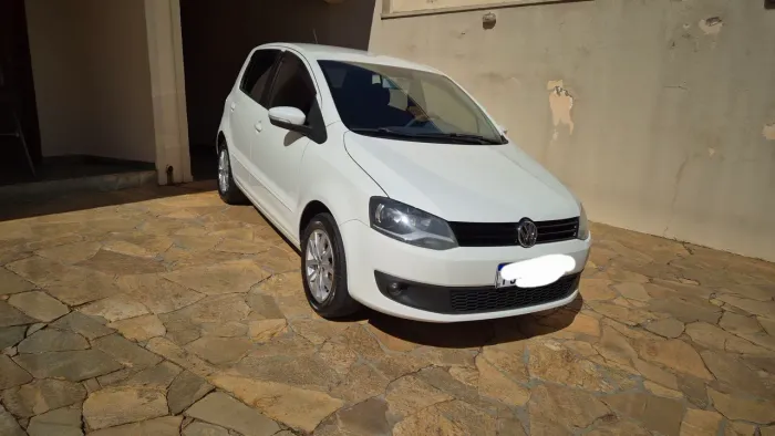 Volkswagen Fox 1.6 MI Total Flex 8V 5P 2014