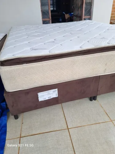 Cama Box king size colchão molas enssacadas semi nova Entrego 