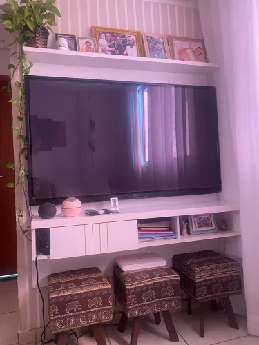 Rack com Painel para TV Branco - Ótimo Estado