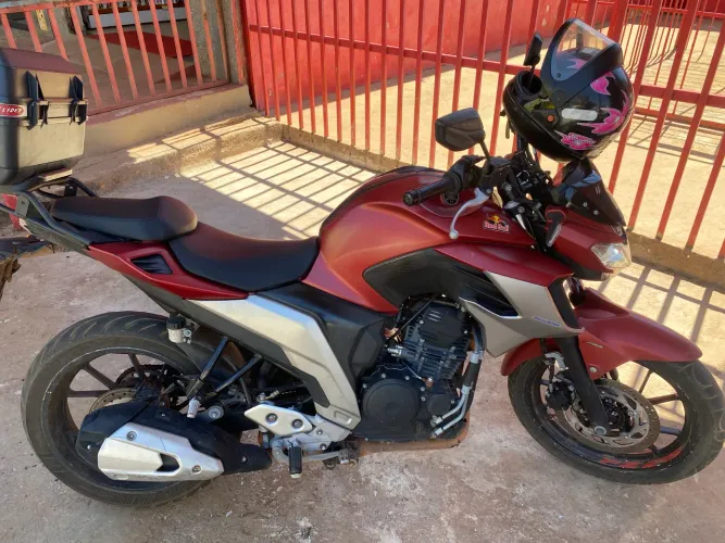 Fazer 250