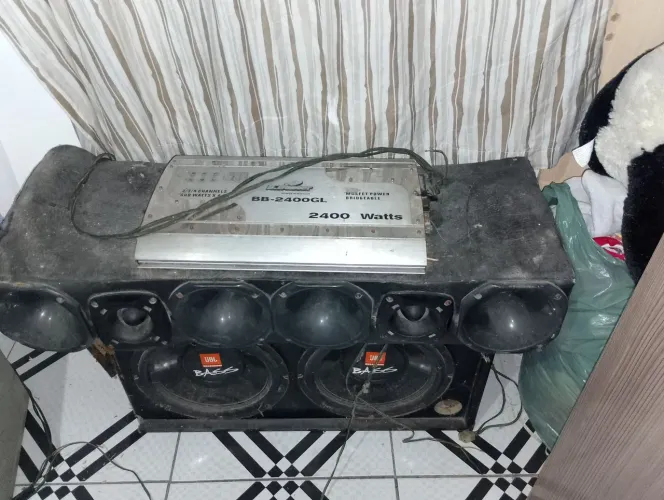 Vendo caixa de som pra carro