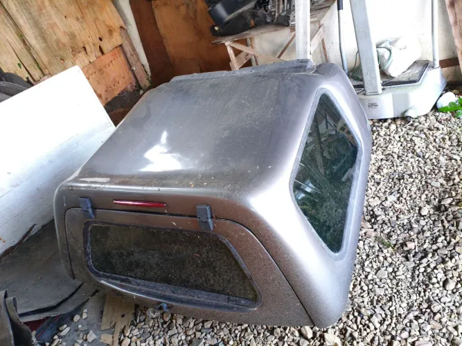 Capota de fibra Fiat Toro 