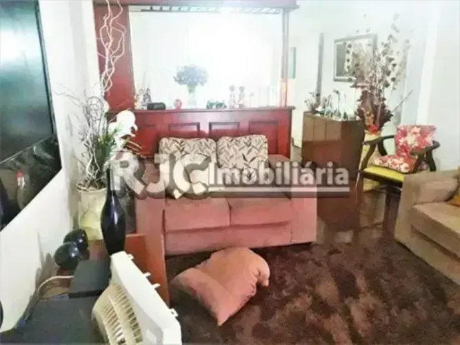 Casa de 200 metros quadrados no bairro Tijuca com 3 quartos