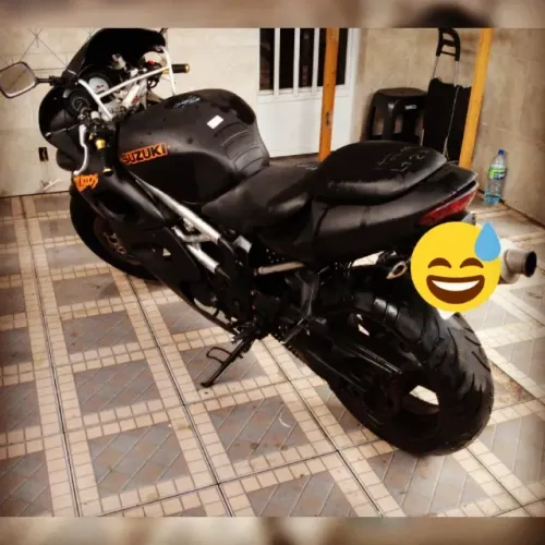 Vendo Suzuki TLS 1000