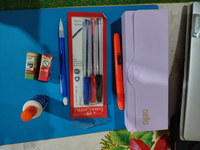 Kit de papelaria + estojo