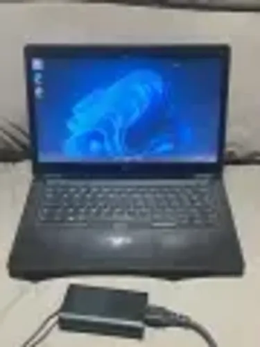 Notebook Dell - I7 8 GERAÇÃO E 8GB RAM