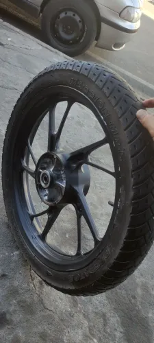 Roda pé de galinha c pneu s câmara 