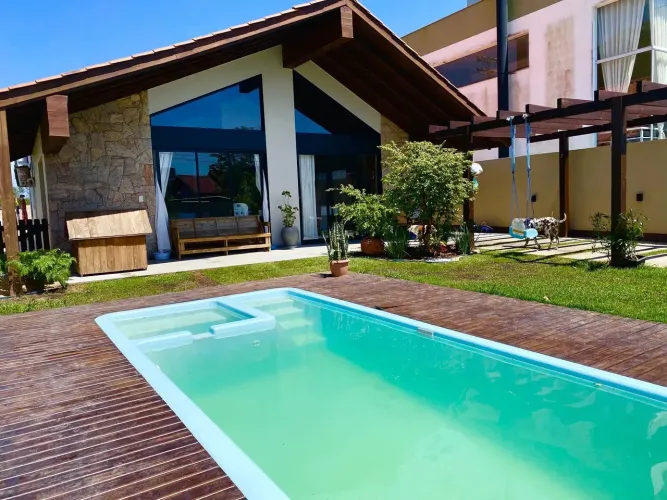 Casa Térrea com Piscina no sul da ilha