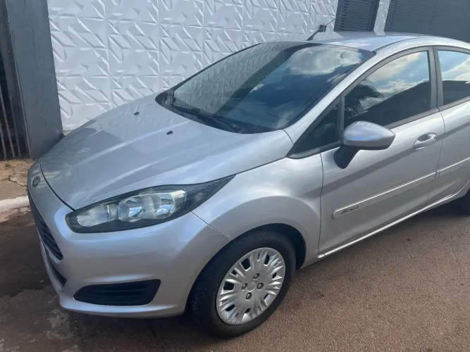 Ford Fiesta 1.5 16V Flex Mec. 5P 2014