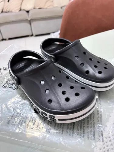Crocs preta tamanho 38/39