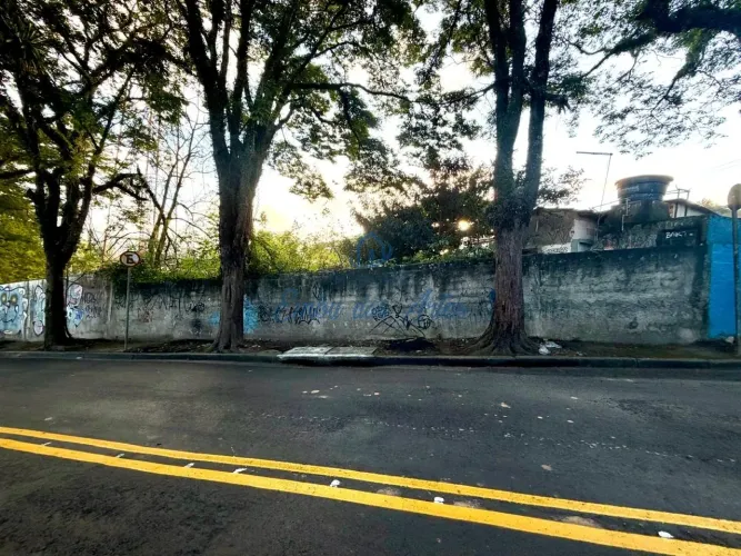 Terreno à venda Jardim Sadie em Embu das Artes-SP.