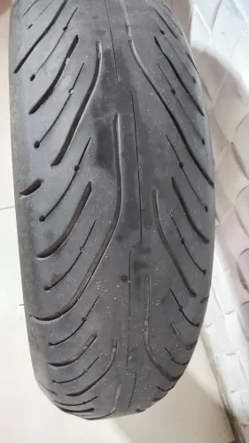 Pneu 180/55 17