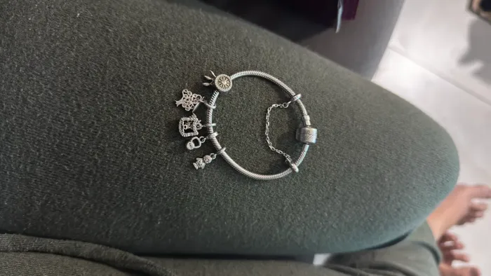 Pulseira vivara life prata - 5 berloques e trava anti furto