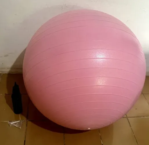 Bola de Pilates 65cm + Acessórios