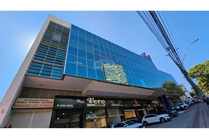 Sala comercial de 25m2, reformada, na Raja Gabaglia,, perto do BH Shopping