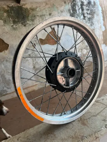 Roda de alumínio