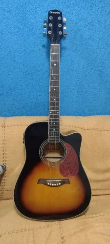 Violão elétrico Giannini em bom estado e funcionando perfeitamente 