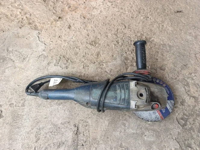 Lixadeira 7" usada 110v