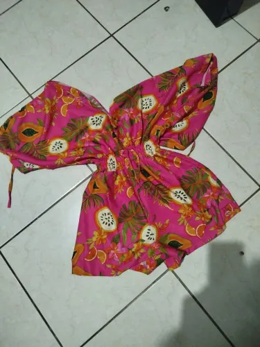 Macaquinho feminino floral - Tamanho único ( Bem conservada)