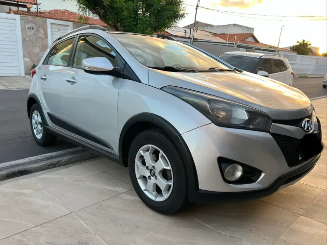 Hyundai HB20X Style 1.6 Flex 16V Mec. 2014