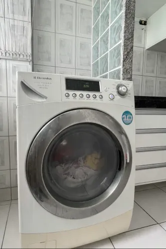 Lava e Seca Electrolux Eco Turbo 10,5kg LSE11