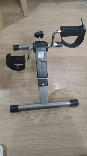 Mini Bicicleta ergométrica portátil