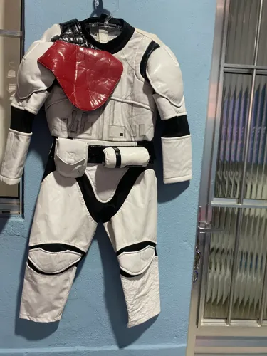 Fantasia stormtrooper star wars original da Disney tamanho 3 usado