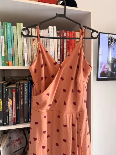 Vestido rosa soltinho Decote V