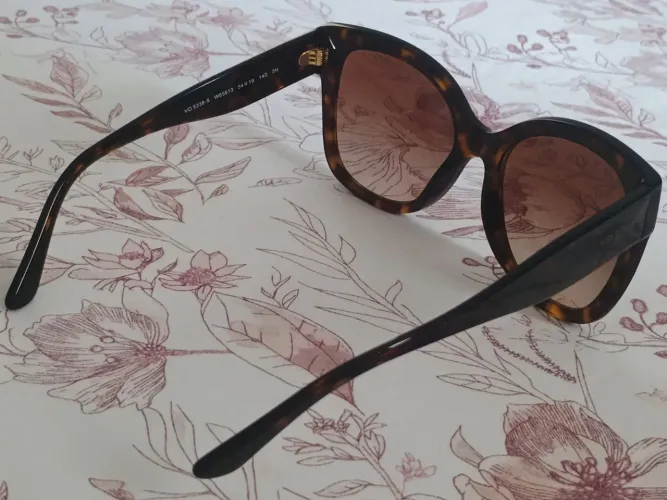 Óculos Vogue semi-novo