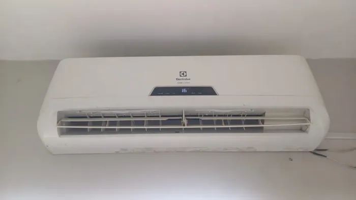 CENTRAL DE AR ELETROLUX 12 MIL BTU FUNCIONANDO PERFEITAMENTE