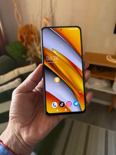 Poco F3