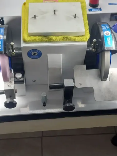 Máquina result de afiar alicate de cutícula 