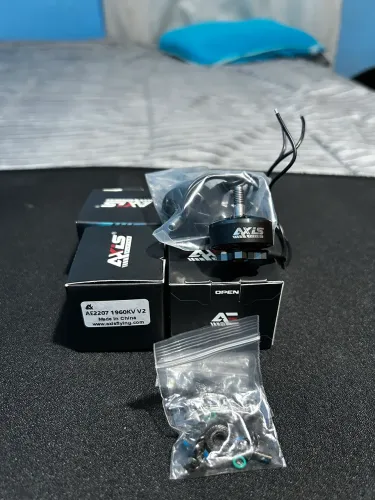 Motor  axisflying ae2207 v2 1960kv 6s lipo 