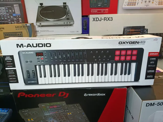 Controlador M AUDIO OXYGEN49