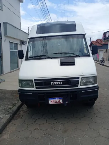 Iveco Daily Furgão Longo 49.1 8V2 2.8 120cv Diesel Mec. 2005