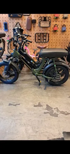 Bicicleta elétrica Lev Cruiser