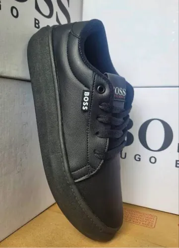 Tênis Boss branco a pronta entrega