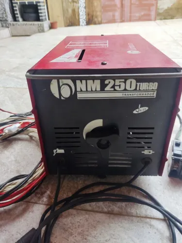 Máquina de solda Bambozzi 250 amp