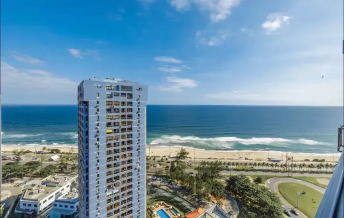 Lindo apartamento Sala e quarto na Av Lucio Cista- Porteira Fechada