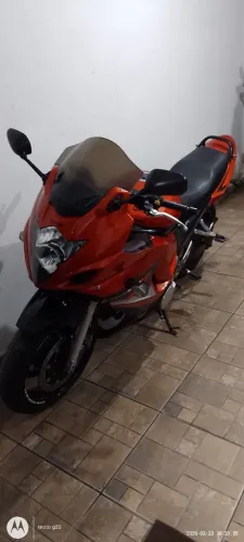 Vendo Moto Suzuki GSX 650 F, ano 2011, excelente moto!